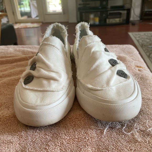 Blowfish Malibu Melon white slip on button Sneaker canvas shoe 8 laceless cotton - Picture 13 of 16